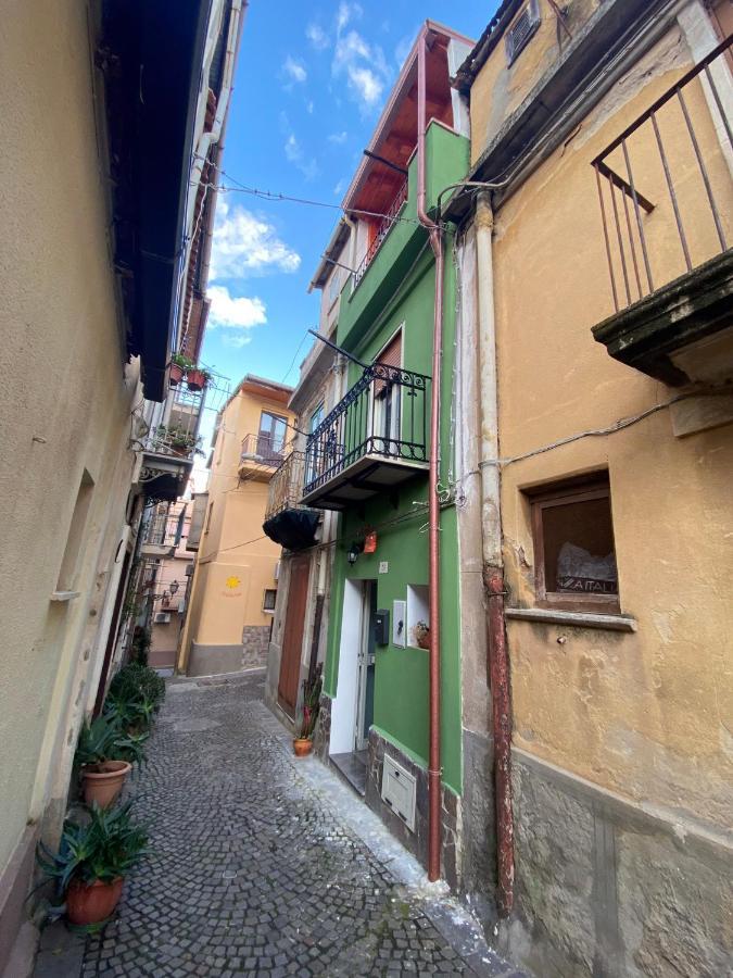 B&B Casetta Verde Felice Шилла Экстерьер фото