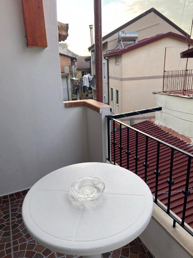 B&B Casetta Verde Felice Шилла Экстерьер фото